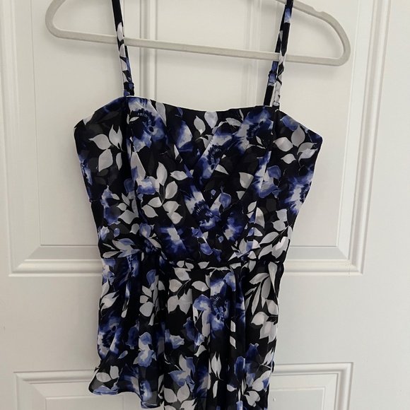 White House Black Market Corset Bustier Blouse size 4 Blue Floral Boning Pleats - Picture 2 of 5